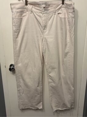 Torrid White Jeans - Cropped Raw Hem